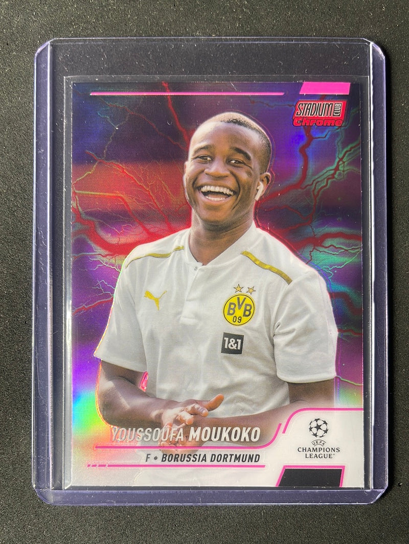 2021-22 Topps Stadium Club Chrome UEFA Champions League Youssoufa Moukoko Pink/Red Electric Charge Refractor