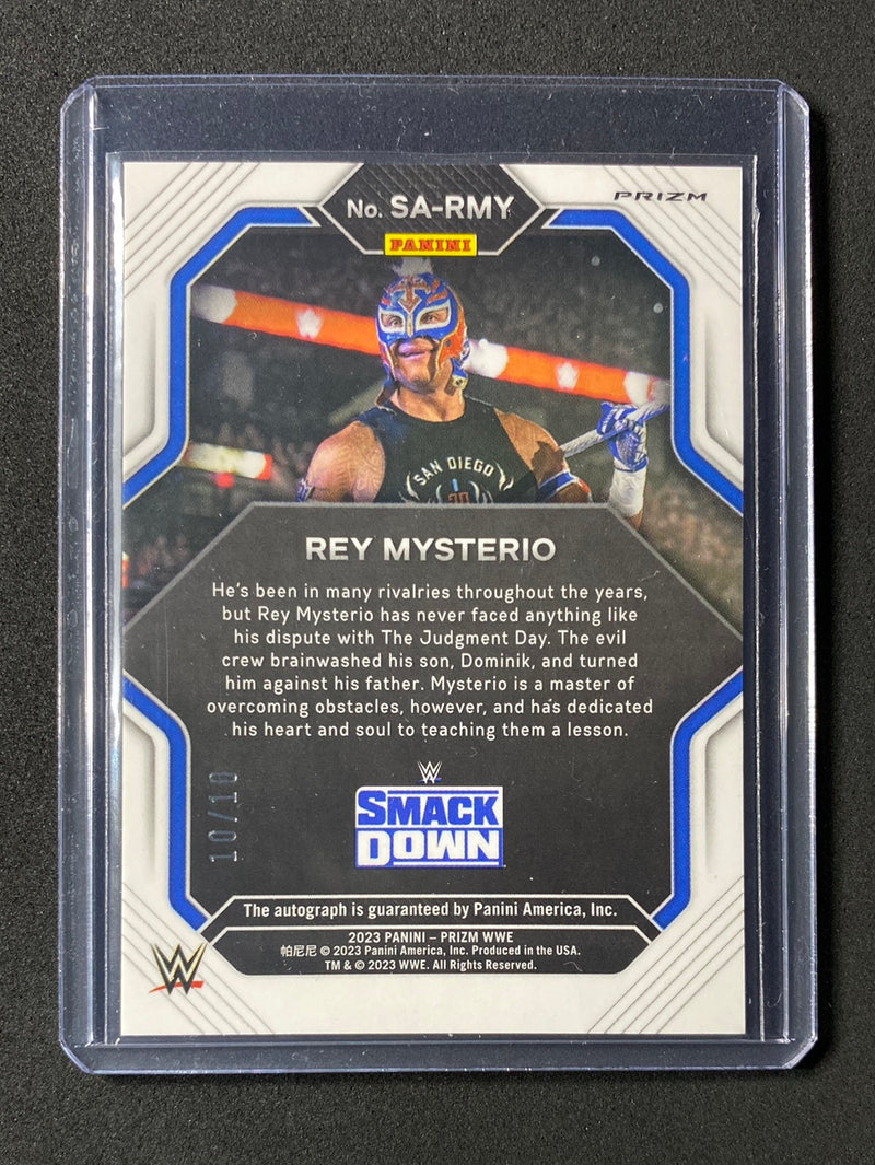 2023 Prizm WWE Rey Mysterio Superstar Autographs Gold 10/10