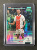 2021-22 Topps Stadium Club Chrome UEFA Champions League Ryan Gravenberch Aqua/Green Electric Charge Refractor 195/199