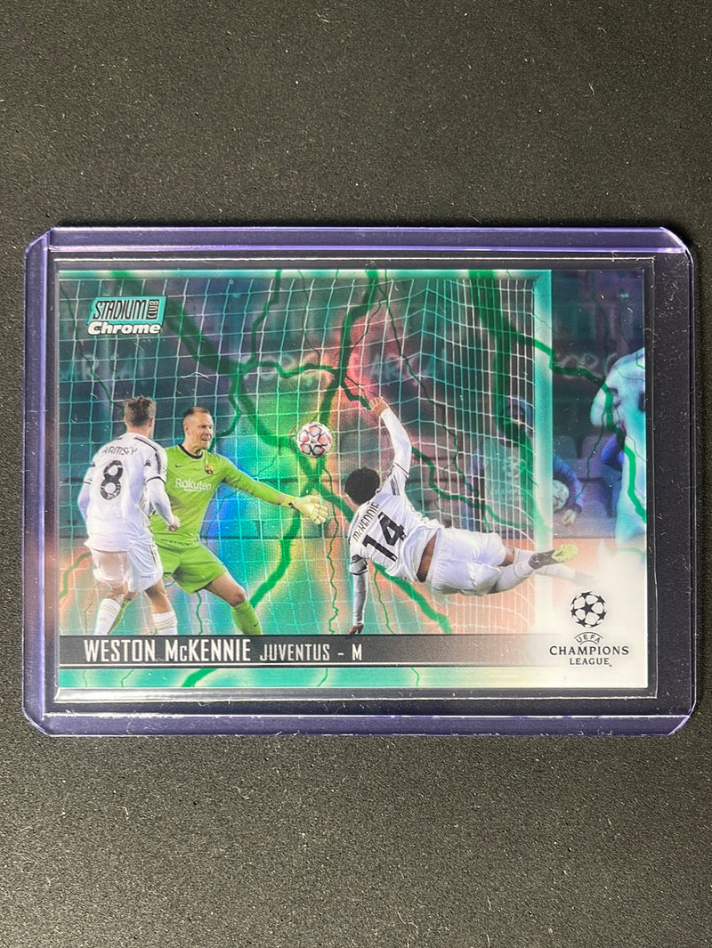 2020-21 Topps Stadium Club Chrome UEFA Champions League Weston McKennie Aqua/Green Electric Refractor 86/150