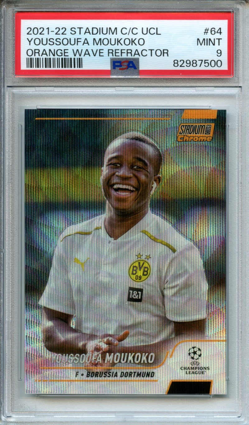 2021-22 Topps Stadium Club UEFA Champions League Youssoufa Moukoko Orange Wave Refractor 6/25