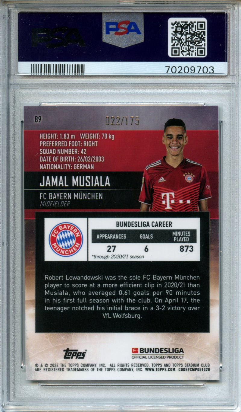 2021-22 Topps Stadium Club Chrome Bundesliga Jamal Musiala Aqua/Green Electric Charge Refractor 22/175