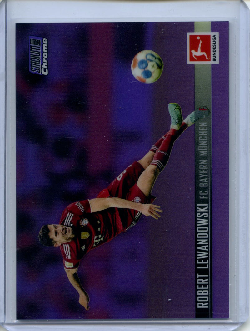 2021-22 Topps Bundesliga Stadium Club Chrome Robert Lewandowski Purple Refractor 93/299