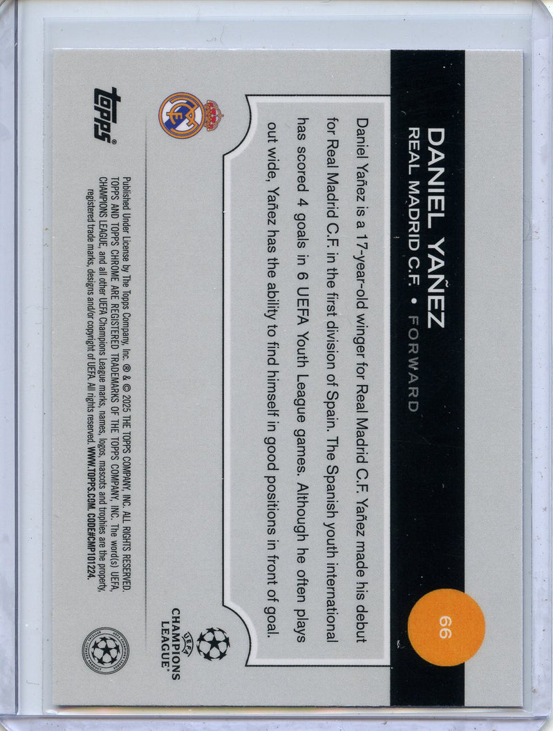 2024-25 Topps Chrome UEFA Club Comps Daniel Yanez Violet Prism 44/299