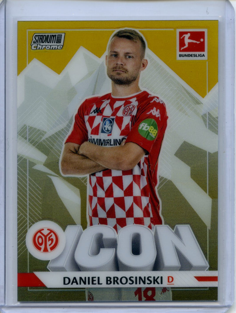 2021-22 Topps Bundesliga Stadium Club Chrome Daniel Brosinski Club Icon Gold Refractor 19/50