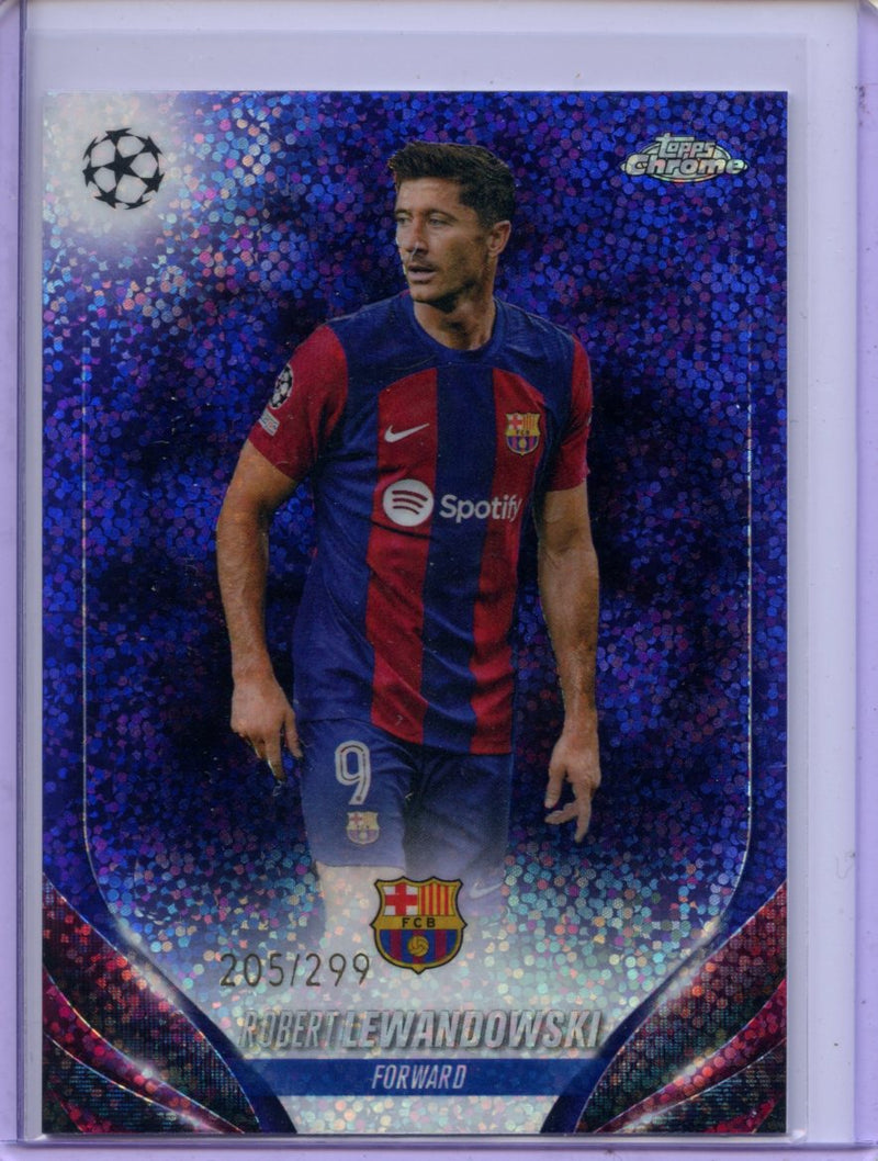 2023-24 Topps Chrome UEFA Robert Lewandowski Violet Speckle Refractors 205/299