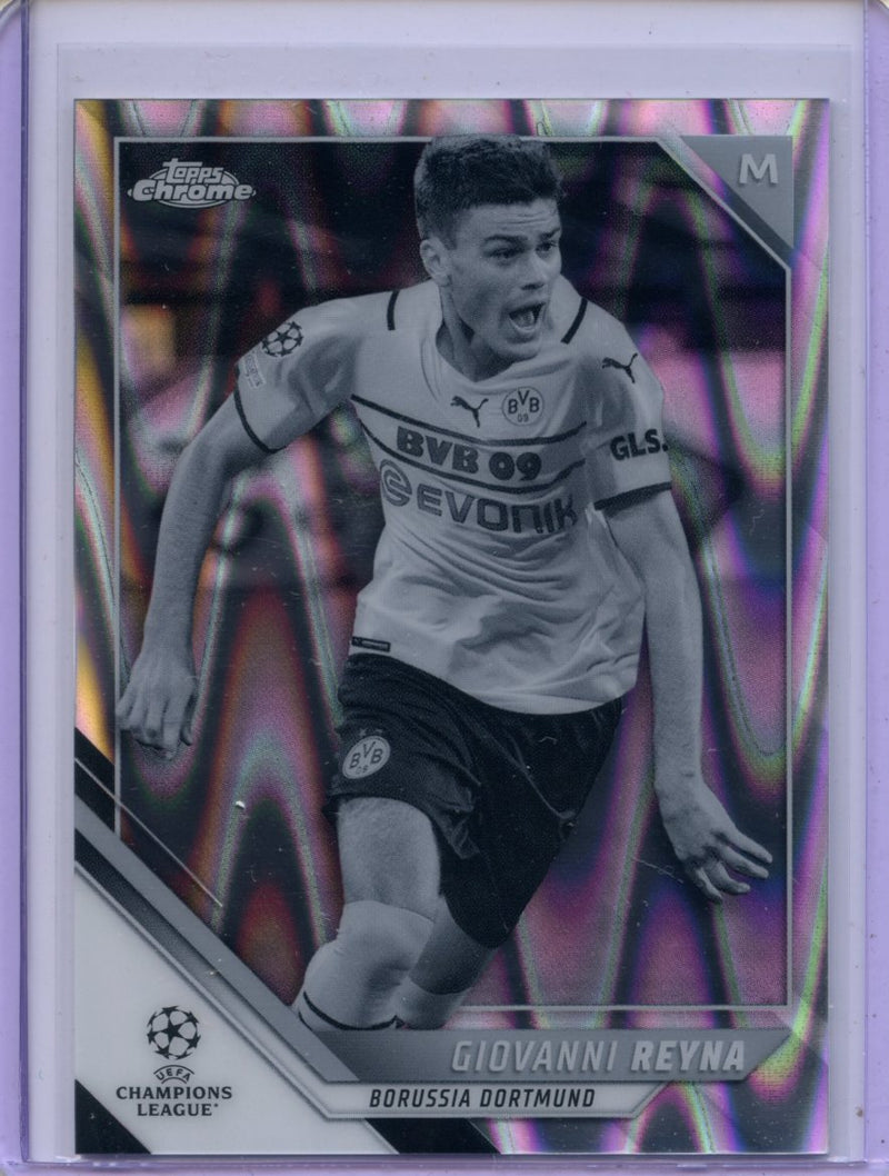 2021-22 Topps Chrome UEFA CL Giovanni Reyna Black & White Ray Wave Refractor