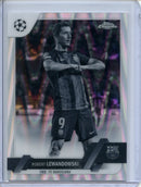 2022-23 Topps Chrome UEFA Robert Lewandowski Black & White Ray Wave