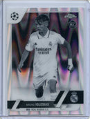 2022-23 Topps Chrome UEFA Bruno Iglesias Black & White Ray Wave