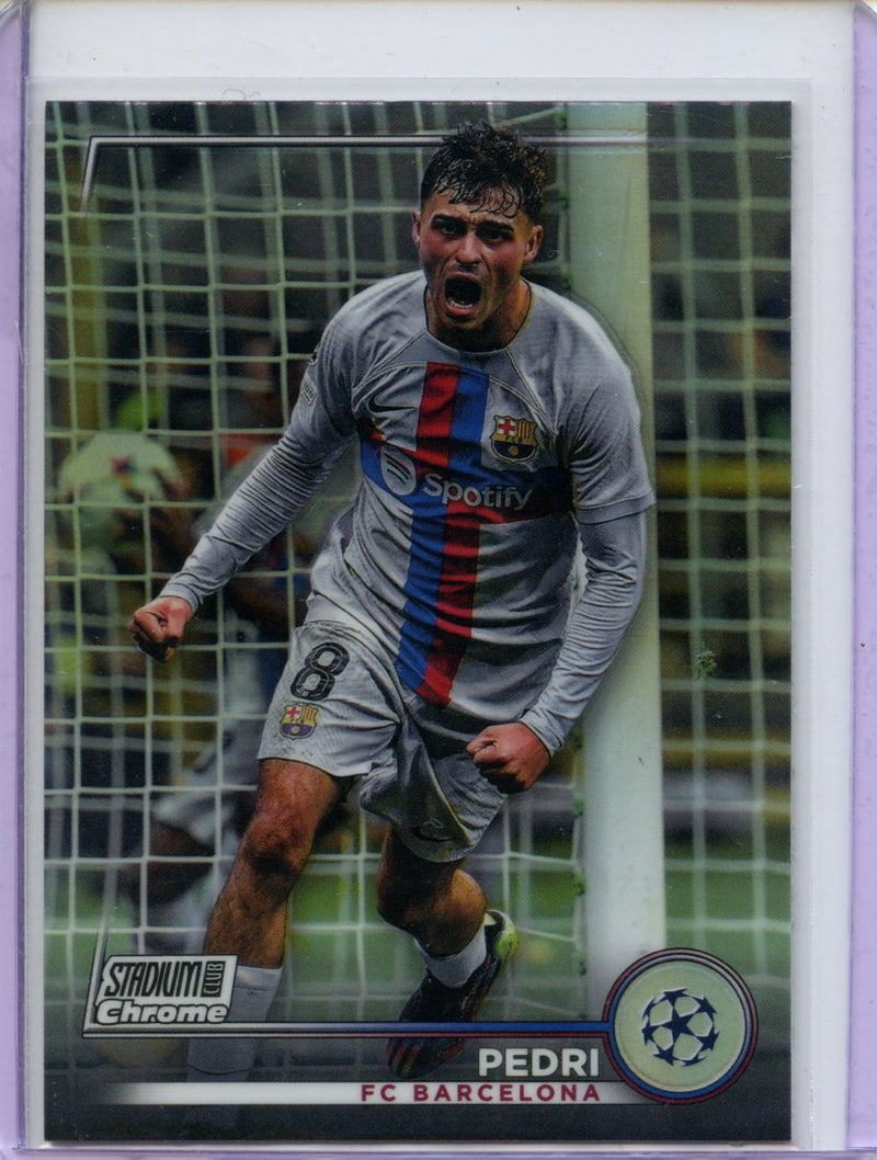 2022-23 Topps Stadium Club Chrome UEFA Club Competitions Pedri Refractor