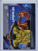 2023-24 Topps UEFA CC Youssoufa Moukoko Road To London RF-5
