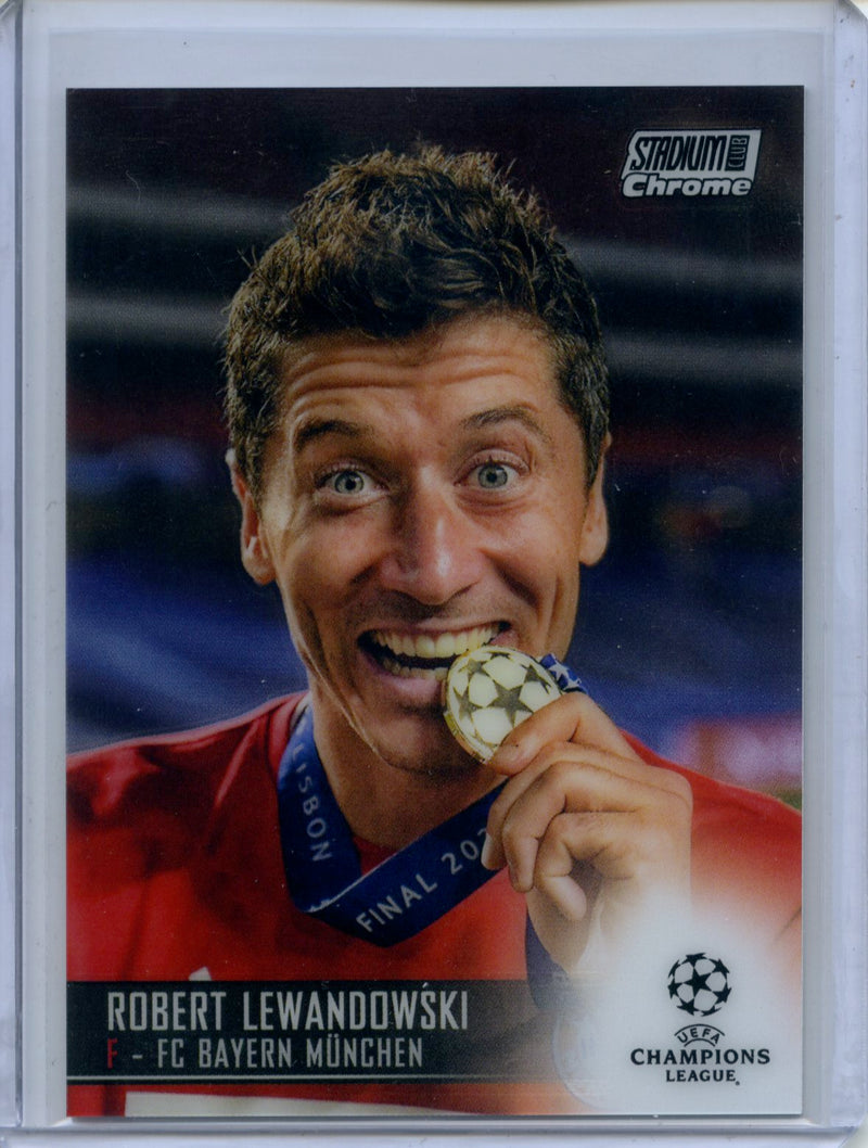 2020-21 Topps Stadium Club Chrome UEFA Champions League Robert Lewandowski