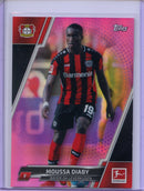 2021-22 Topps Bundesliga Soccer Moussa Diaby Fuchsia Foil 62/125