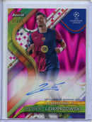 2024-25 Topps Finest UEFA Club Comps Robert Lewandowski Magenta Wave Autograph 33/75