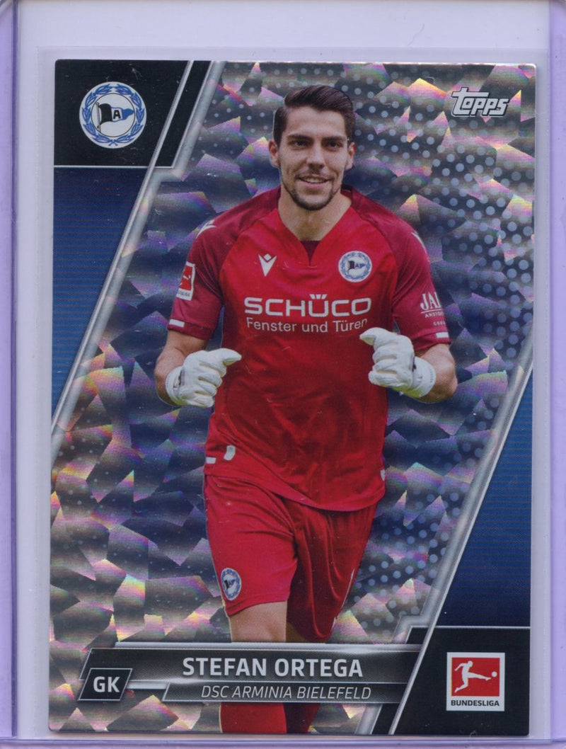 2021-22 Topps Bundesliga Soccer Stefan Ortega Speckle Foil