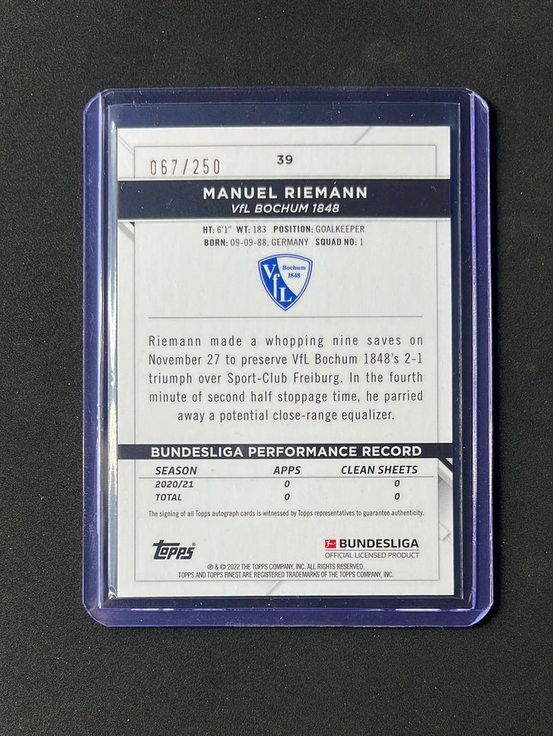 2021-22 Topps Finest Bundesliga Manuel Riemann Black Refractor Autograph 67/250