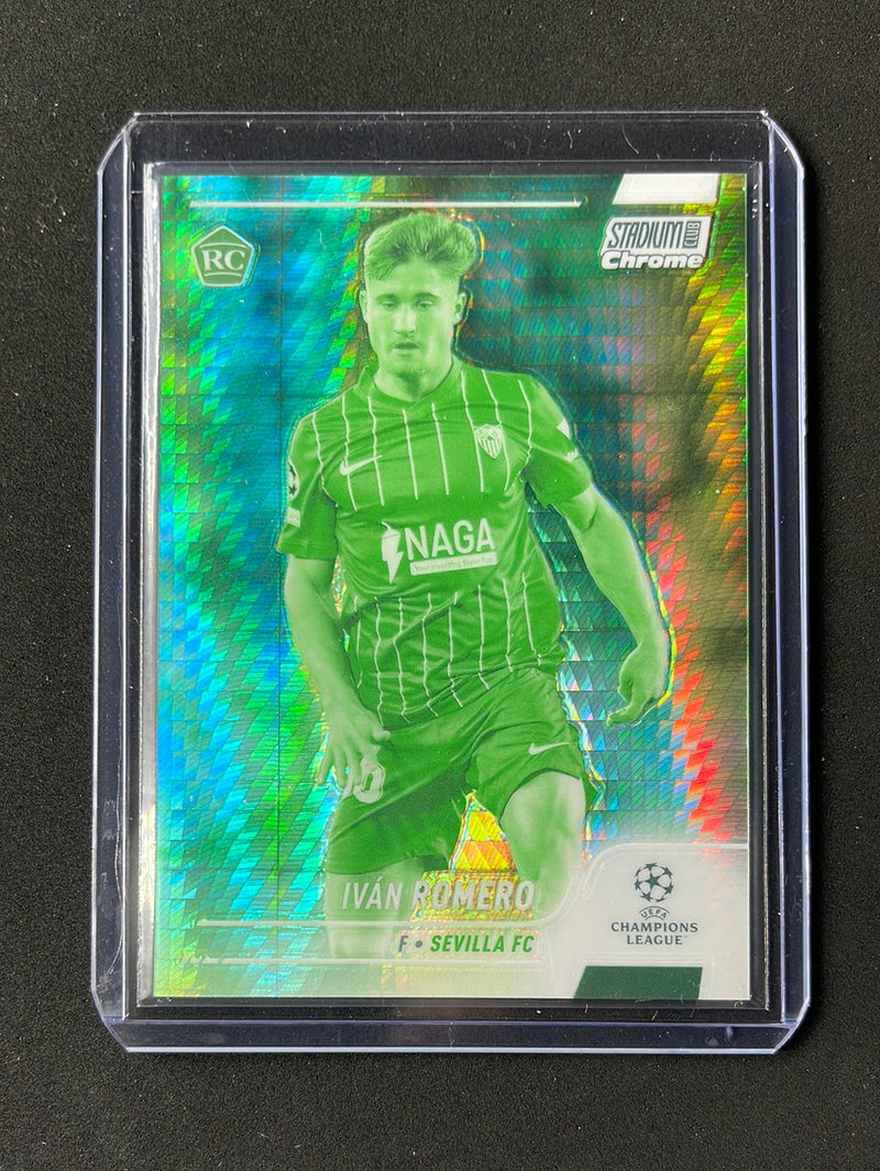 2021-22 Topps Stadium Club Chrome UEFA Champions League Ivan Romero Night Vision Prism Refractor 57/175