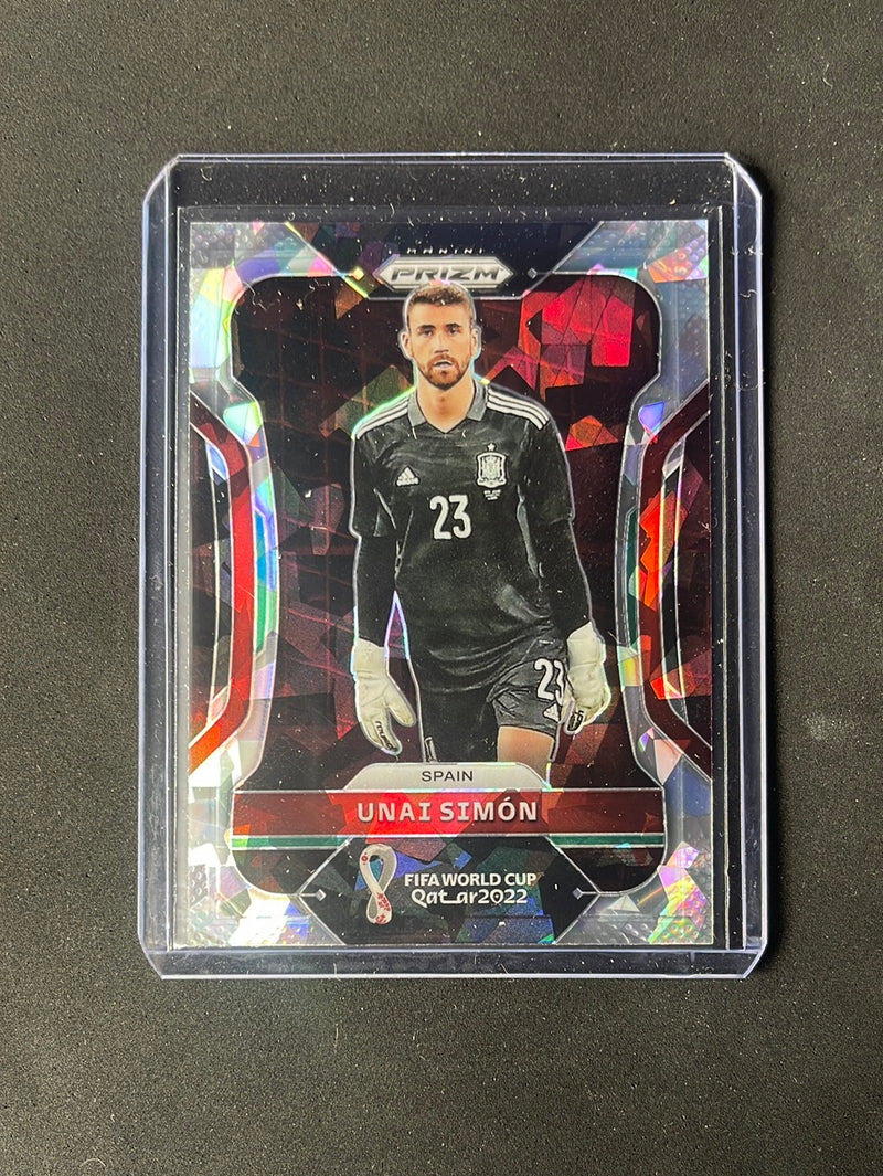 2022 Panini Prizm FIFA World Cup Qatar Unai Simon Cracked Ice Prizm