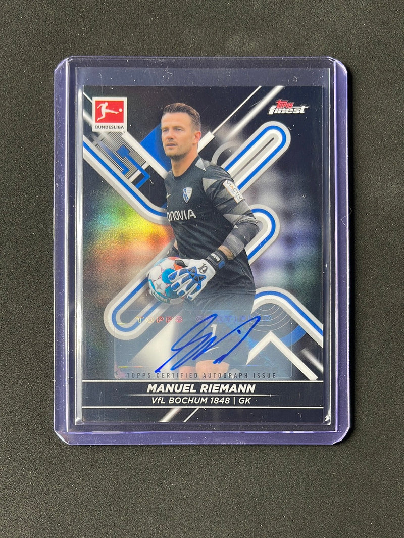 2021-22 Topps Finest Bundesliga Manuel Riemann Black Refractor Autograph 67/250