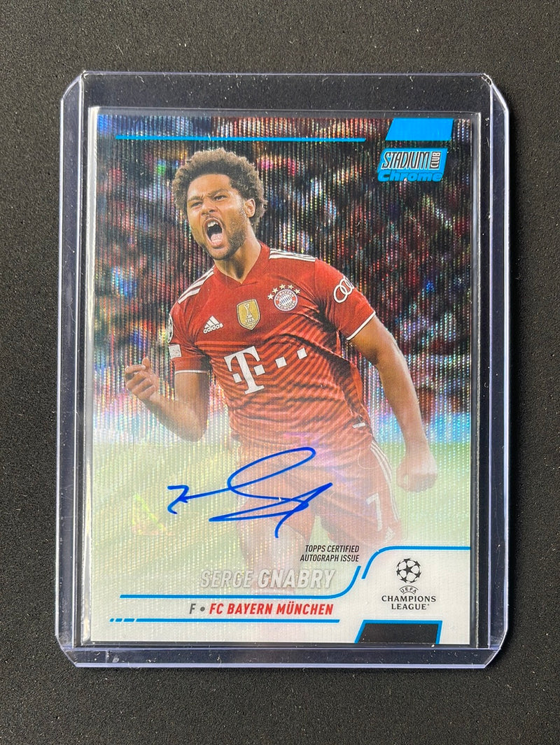 2021-22 Topps Stadium Club Chrome UEFA Champions League Serge Gnabry Blue Wave Autographs 2/75