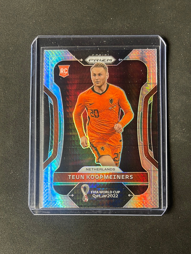 2022 Panini Prizm FIFA World Cup Qatar Teun Koopmeiners Hyper Prizm