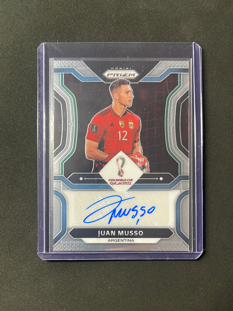 2022 Panini Prizm FIFA World Cup Qatar Juan Musso Signatures