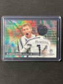 2020-21 Topps Stadium Club Chrome UEFA Champions League Dejan Kulusevski Aqua/Green Refractor 39/150